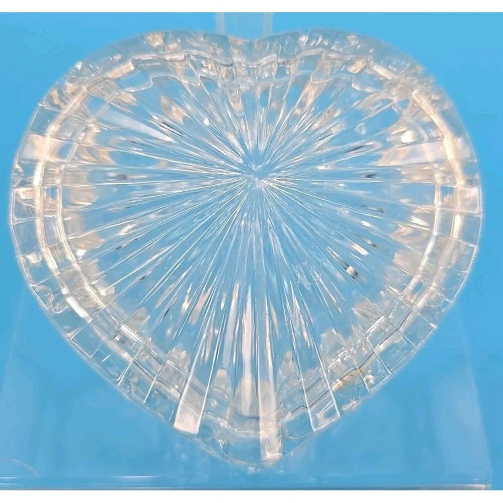 Vintage Heart Shaped Crystal Trinket Jewelry Box W/ Lid- Some‎ Small Chips